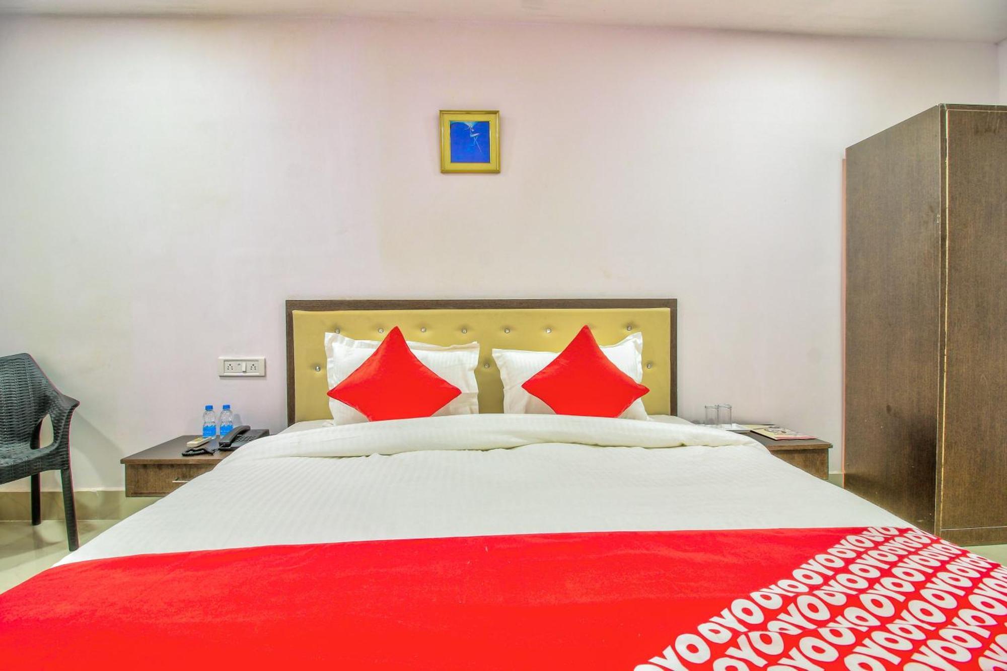 Oyo Flagship Spc & Span Otel Jamshedpur Dış mekan fotoğraf
